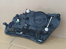 Laden Sie das Bild in den Galerie-Viewer, Frontscheinwerfer Skoda Superb III 3V1941016A Rechts Scheinwerfer Headlight SCH5280331266zd