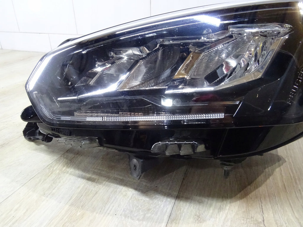 Frontscheinwerfer Peugeot 208 II 9833036380 73313327 Links Headlight