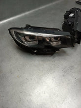 Laden Sie das Bild in den Galerie-Viewer, Frontscheinwerfer BMW 3 G20 9481696 LED Ein Stück (Rechts oder Links) Headlight SCH6441779027xo