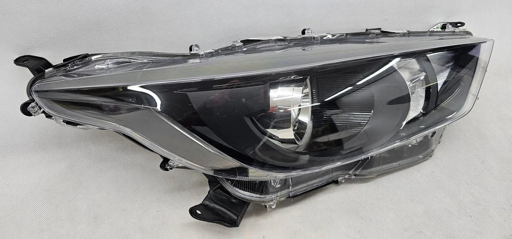 Frontscheinwerfer Toyota 4 Yaris SPP6353 Rechts Scheinwerfer Headlight