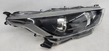 Load image into Gallery viewer, Frontscheinwerfer Toyota 4 Yaris SPP6353 Rechts Scheinwerfer Headlight