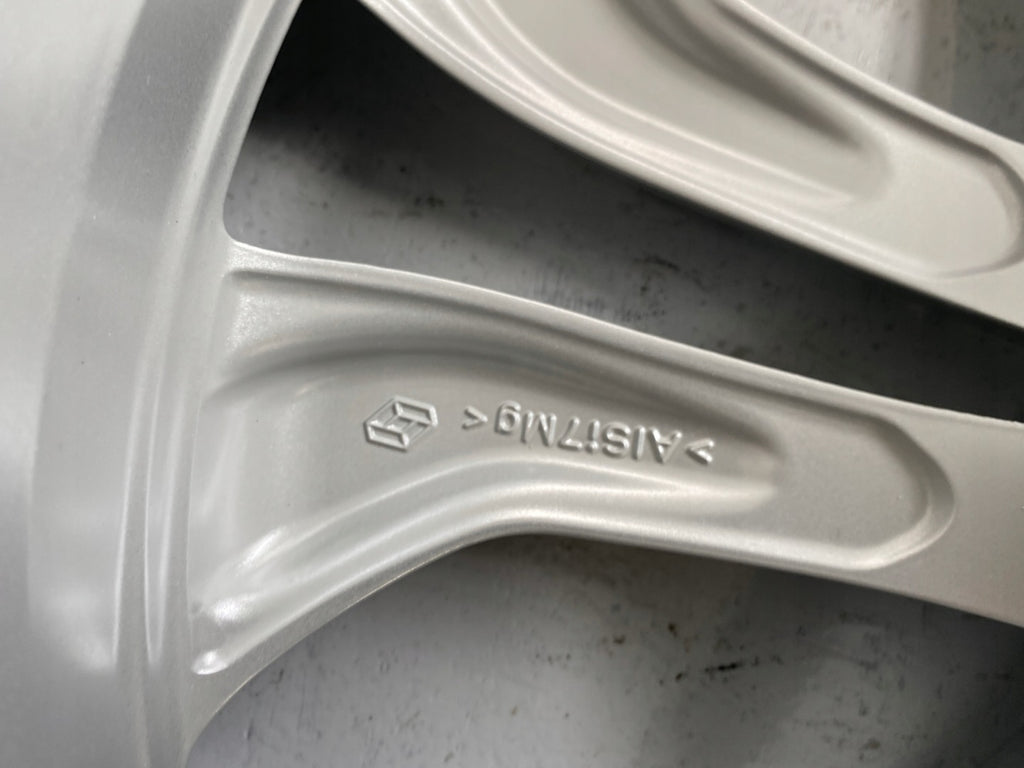 1x Alufelge 20 Zoll 6.5" 5x114.3 33ET Glanz Silber 403007153R Renault Scenic FEL9243690459ok