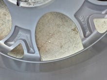 Load image into Gallery viewer, 1x Alufelge 17 Zoll 7.0" 5x114.3 35ET Glanz Silber 403006PA1A Nissan Juke FEL1780847012uy