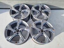 Laden Sie das Bild in den Galerie-Viewer, 4x Alufelge 18 Zoll 8.0" 5x112 46ET 8Y0601025P Audi A3 Rim Wheel FEL8782199877yy