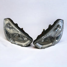 Laden Sie das Bild in den Galerie-Viewer, Frontscheinwerfer Dacia Dokker 260603007R 260109545R LED Ein Satz Headlight