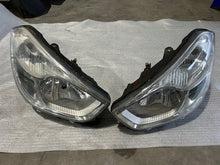 Laden Sie das Bild in den Galerie-Viewer, Frontscheinwerfer Dacia Dokker 260603007R 260109545R LED Ein Satz Headlight