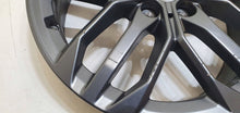 Laden Sie das Bild in den Galerie-Viewer, 1x Alufelge 18 Zoll 6898046 BMW X1 Rim Wheel FEL6373316502cx