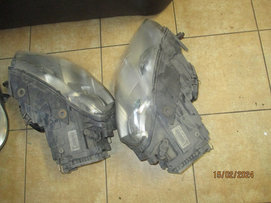 Frontscheinwerfer Ford Passat Xenon Ein Stück (Rechts oder Links) Headlight