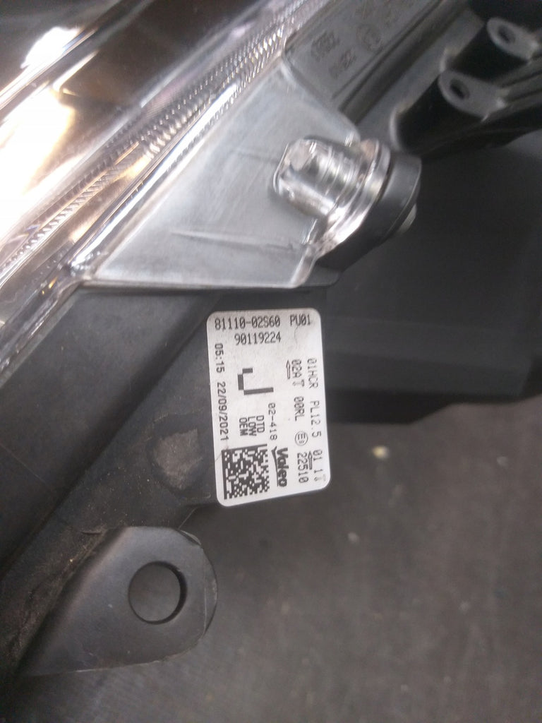 Frontscheinwerfer Toyota Corolla 8110-02S60 LED Rechts Scheinwerfer Headlight