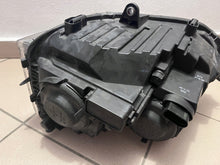 Load image into Gallery viewer, Frontscheinwerfer VW Transporter 7E1941016H Rechts Scheinwerfer Headlight