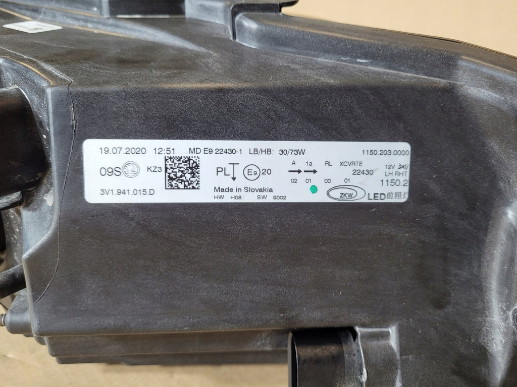 Frontscheinwerfer Skoda Superb III 3V1941015D LED Links Scheinwerfer Headlight