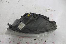 Laden Sie das Bild in den Galerie-Viewer, Frontscheinwerfer Audi A6 C6 4F0941004CP Xenon Ein Stück (Rechts oder Links)