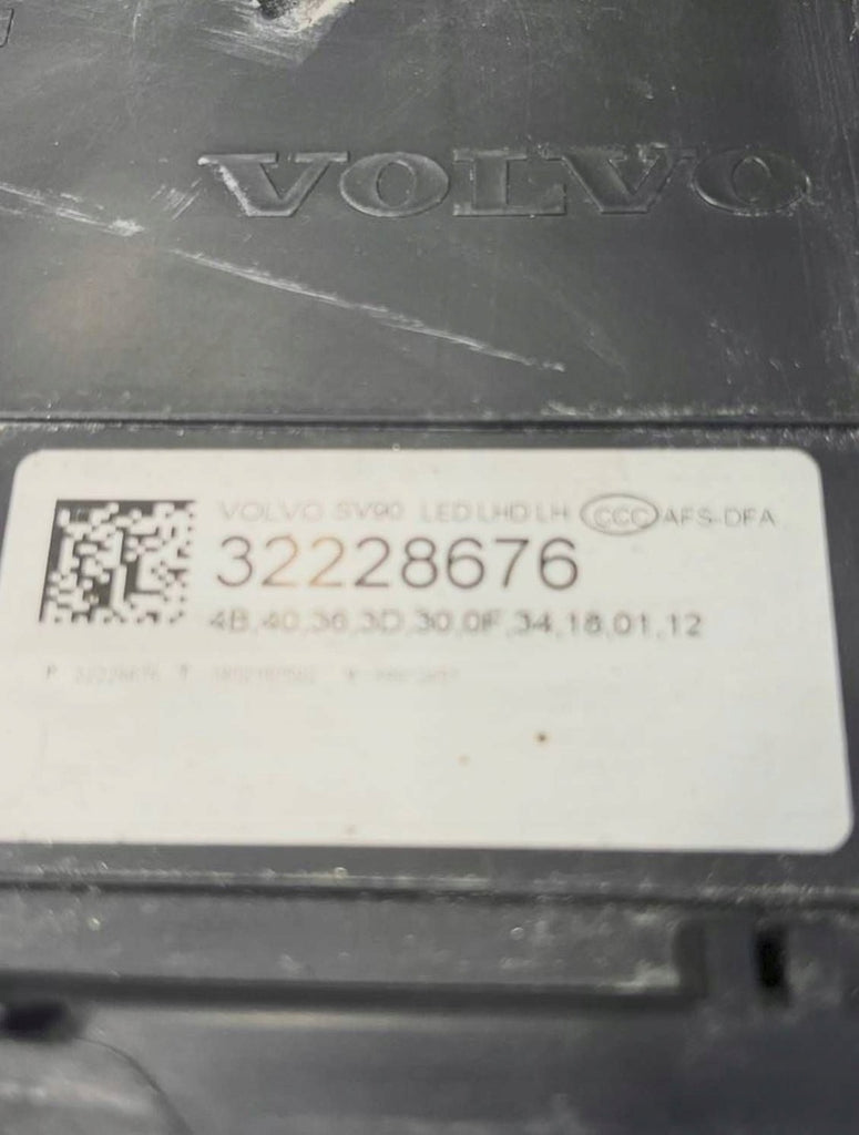 Frontscheinwerfer Volvo S90 V90 32228676 LED Ein Stück (Rechts oder Links) SCH2469491397cj