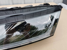 Laden Sie das Bild in den Galerie-Viewer, Frontscheinwerfer Skoda Octavia IV 5E4941015BAX Links Scheinwerfer Headlight SCH1077694763nv
