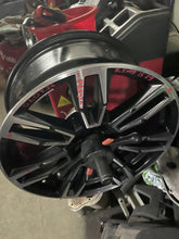 Load image into Gallery viewer, 1x Alufelge 19 Zoll 8.5" 5x110 29ET Glanz Schwarz 5A324E0 BMW 1 Rim Wheel FEL4441999937gp