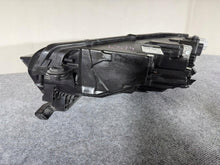 Laden Sie das Bild in den Galerie-Viewer, Frontscheinwerfer Skoda Octavia IV 5E4941016 LED Rechts Scheinwerfer Headlight SCH9629631798mb