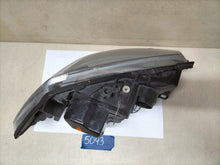 Laden Sie das Bild in den Galerie-Viewer, Frontscheinwerfer Renault Megane II 89307030 Xenon Links Scheinwerfer Headlight SCH9222052815mq