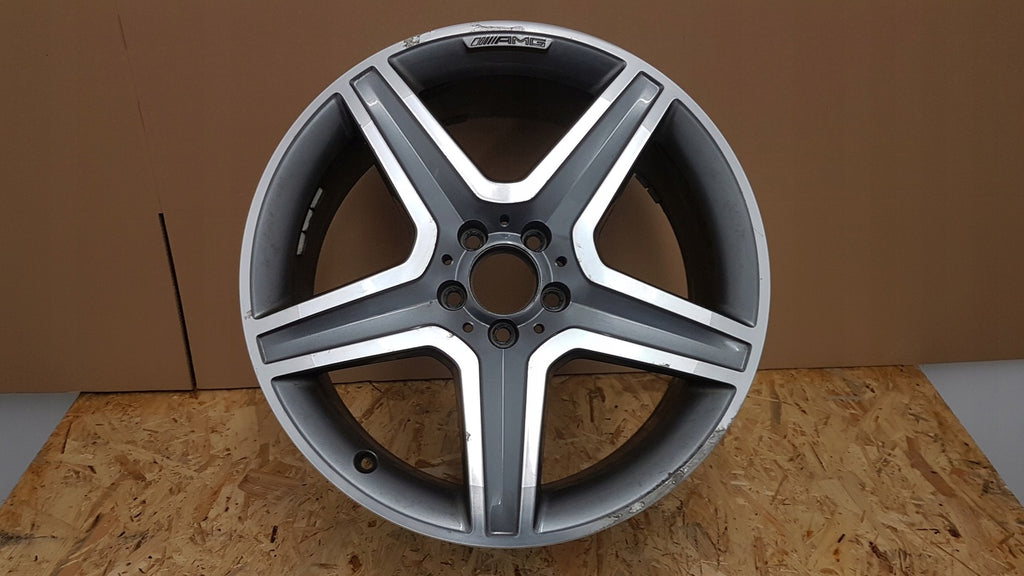 1x Alufelge 19 Zoll 8.0" 5x112 43,5ET 8JX19, ET435 Mercedes-Benz Gla Amg