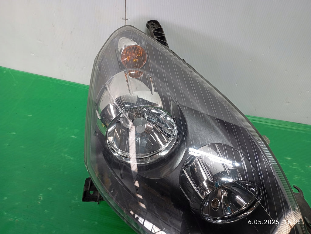 Frontscheinwerfer Opel Zafira B A 13252473 Rechts Scheinwerfer Headlight
