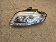 Laden Sie das Bild in den Galerie-Viewer, Frontscheinwerfer Audi A4 B7 LED Ein Satz Scheinwerfer Headlight