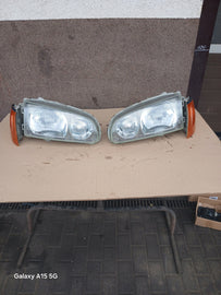 Frontscheinwerfer Mitsubishi Delica Space Gear Ein Satz Scheinwerfer Headlight