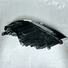 Load image into Gallery viewer, Frontscheinwerfer Volvo S40 32228484 LED Rechts Scheinwerfer Headlight SCH7819968112up