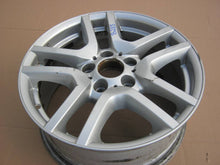 Load image into Gallery viewer, 1x Alufelge 17 Zoll 7.5&quot; 5x120 40ET 6761929 BMW E53 Rim Wheel