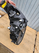 Laden Sie das Bild in den Galerie-Viewer, Frontscheinwerfer Ford Focus NX7B-13E014-CD Rechts Scheinwerfer Headlight SCH4367843469dr