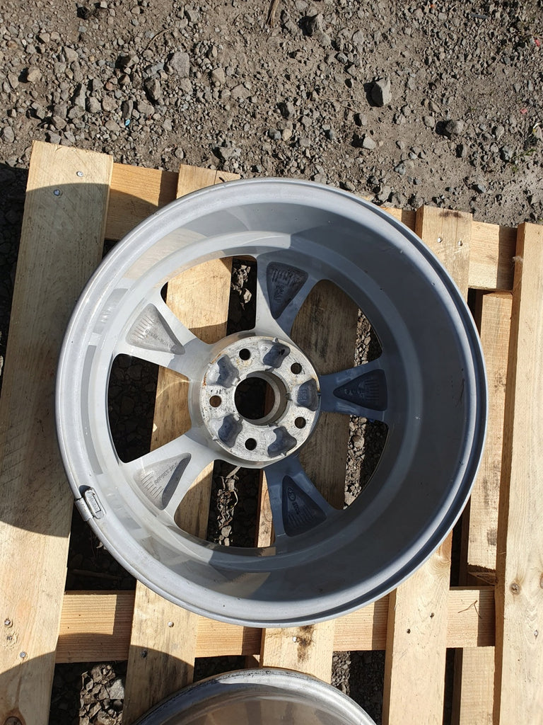 1x Alufelge 16 Zoll 7.0" 5x114.3 38 5ET Matt Silber 52910-3Z100 Hyundai I40 FEL4450956261tl