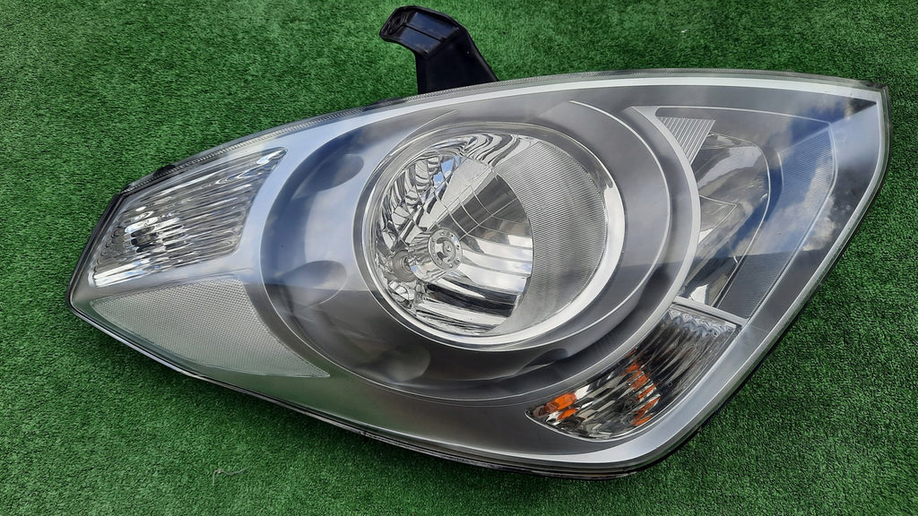 Frontscheinwerfer Hyundai H1 92102-4H020 Rechts Scheinwerfer Headlight