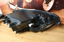Laden Sie das Bild in den Galerie-Viewer, Frontscheinwerfer VW Caddy III 2K5941006B 1EL01055112 Rechts Headlight SCH1770108660ja