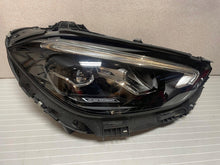 Load image into Gallery viewer, Frontscheinwerfer Mercedes-Benz W206 A2069067203 LED Rechts Headlight SCH9483116139nv