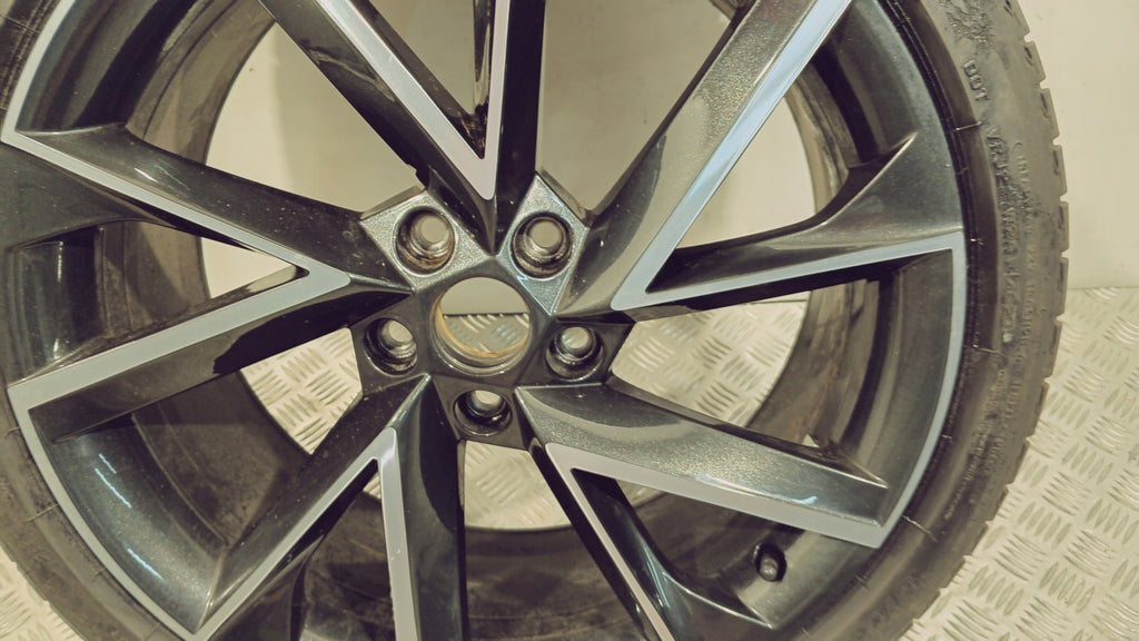 1x Alufelge 19 Zoll 8.0" 5x112 45ET Glanz 57A601025R Skoda Karoq Rim Wheel FEL9314908016ea