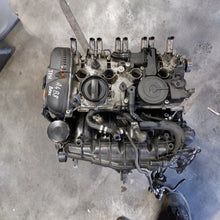 Laden Sie das Bild in den Galerie-Viewer, Motor Audi A4 B8 CDN 2.0 TFSI Benzin Engine Unkomplett
