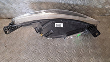 Laden Sie das Bild in den Galerie-Viewer, Frontscheinwerfer Ford Focus JX7B-13E015-AE Links Scheinwerfer Headlight SCH8636517917fe