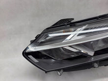 Laden Sie das Bild in den Galerie-Viewer, Frontscheinwerfer Dacia Sandero III Jogger 260601750 Links Headlight SCH3683839169og