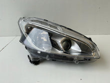 Load image into Gallery viewer, Frontscheinwerfer Peugeot 208 9810805880 Rechts Scheinwerfer Headlight