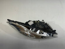 Laden Sie das Bild in den Galerie-Viewer, Frontscheinwerfer Volvo C30 31299819 Xenon Rechts Scheinwerfer Headlight SCH7354352166he