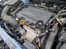 Load image into Gallery viewer, Motor Opel Astra A14NET 1.4 140PS 103kW 190TKm Benzin Engine Unkomplett MOT7558609458tp