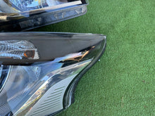 Laden Sie das Bild in den Galerie-Viewer, Frontscheinwerfer Fiat Talento 260601217R Ein Satz Scheinwerfer Headlight SCH1578473463kr