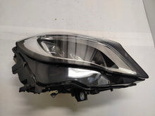 Laden Sie das Bild in den Galerie-Viewer, Frontscheinwerfer Mercedes-Benz Gla A1569067000 Full LED Rechts Headlight SCH3056545029lq