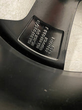 Load image into Gallery viewer, 1x Alufelge 19 Zoll 7.5" 5x112 50ET Glanz Schwarz 10A601025H VW I Rim Wheel FEL2776375113wv