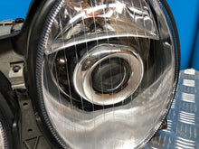 Laden Sie das Bild in den Galerie-Viewer, Frontscheinwerfer Mercedes-Benz W210 Ein Satz Scheinwerfer Headlight SCH7530290587yg