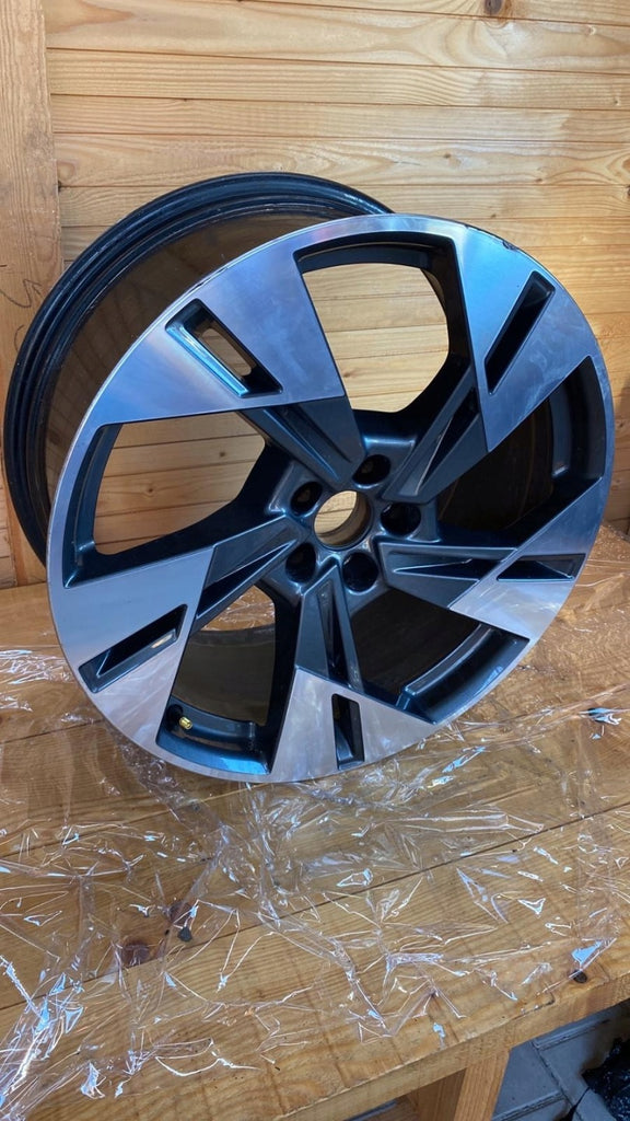 1x Alufelge 20 Zoll 9.0" 5x112 38ET 4KE601025T Audi E-Tron Rim Wheel FEL3233844446al