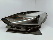 Laden Sie das Bild in den Galerie-Viewer, Frontscheinwerfer Tesla Model 3 1514952-00-D Full LED Links Headlight