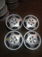 Laden Sie das Bild in den Galerie-Viewer, 4x Alufelge 15 Zoll 5.5" 5x112 54ET Glanz Silber A1684011702 Mercedes-Benz W204 FEL2844159519lu