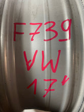 Load image into Gallery viewer, 1x Alufelge 17 Zoll 6.5" 5x112 5TA601025J VW Touran Rim Wheel FEL8272751556qr