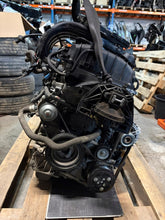 Laden Sie das Bild in den Galerie-Viewer, Motor Peugeot 2008 I EB2F 1.2 81PS 60kW 80TKm Benzin Engine Unkomplett MOT9961438594at