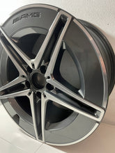 Load image into Gallery viewer, 1x Alufelge 18 Zoll 8.5" 5x112 52ET Glanz Schwarz A2064011800 Mercedes-Benz W206 FEL4438913408oh