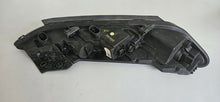 Laden Sie das Bild in den Galerie-Viewer, Frontscheinwerfer Hyundai Kona 92207-J92 Links Scheinwerfer Headlight SCH2281758786ie